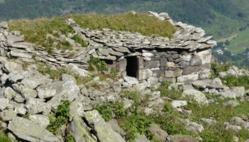 gite du puy mary-le claux-cantal-partimoine (16)