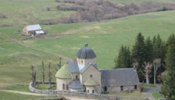 gite du puy mary-le claux-cantal-partimoine (9)